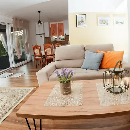 Villa Lotta & Nolla *